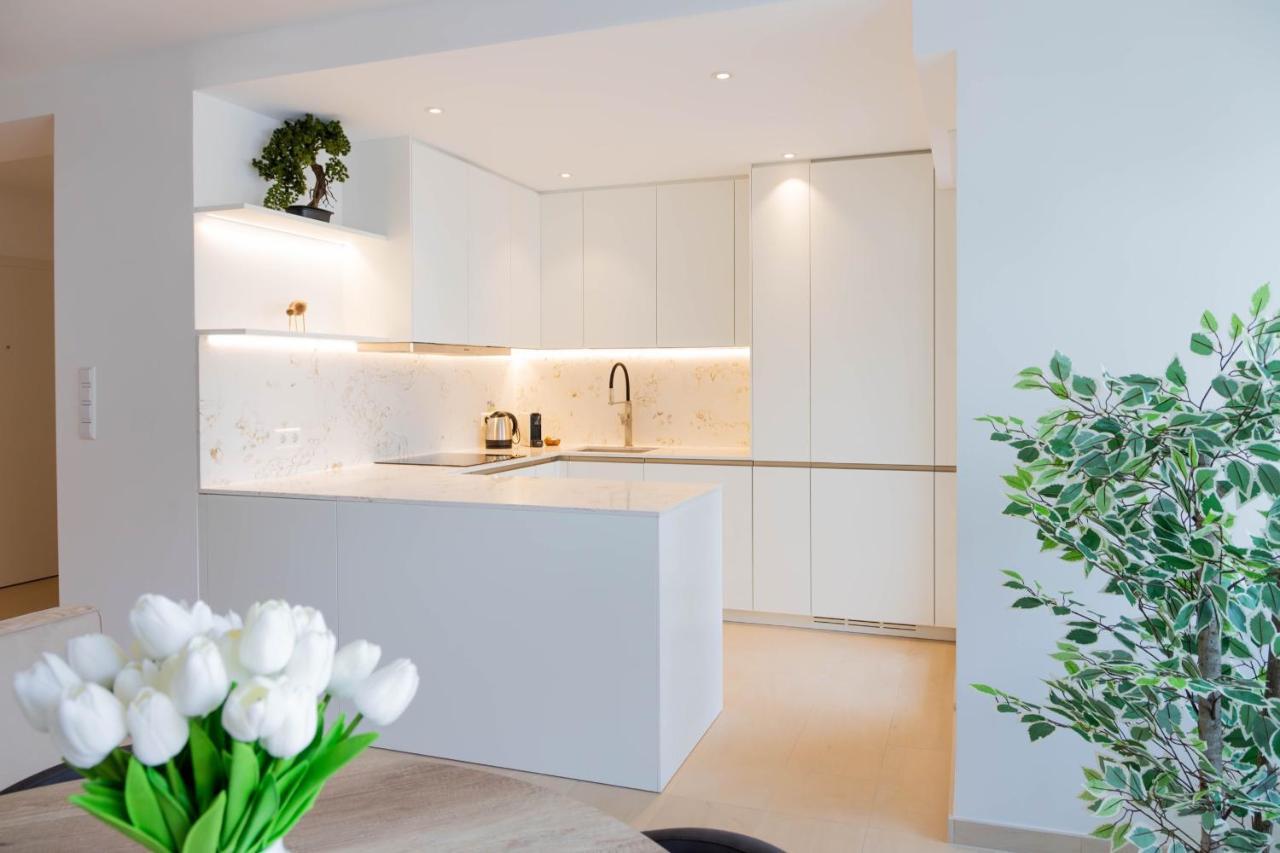 Hamilius Apartments City Center Luxembourg By Rentaroo エクステリア 写真